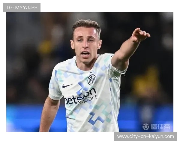 国米弗拉泰西半转身凌空扫射震撼众人：一记瞬间背后的力量与传承